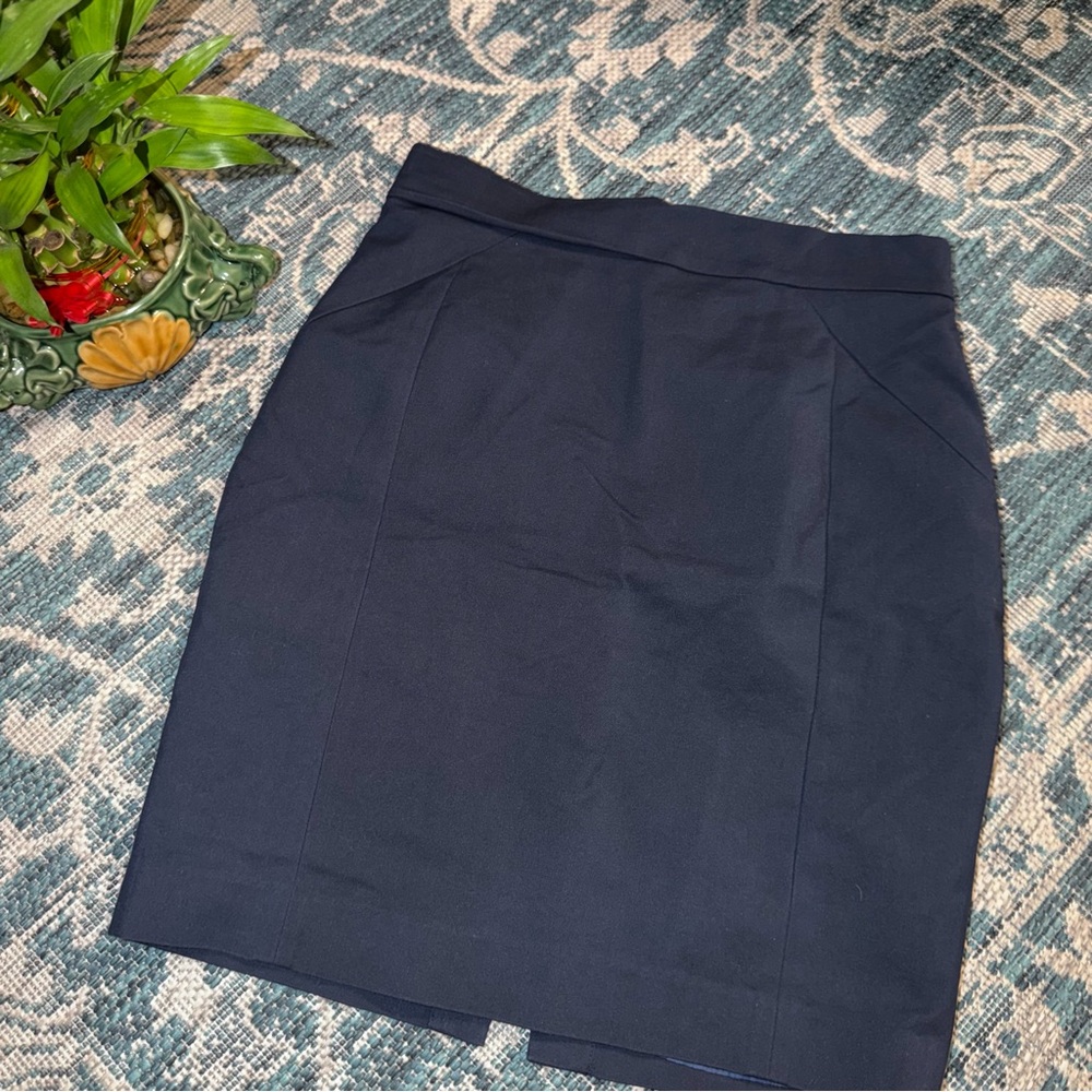 *MUST BE BUNDLED*•H&M• Pencil Skirt